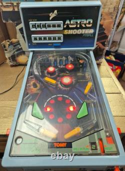 Jeu de table électronique rétro VTG TOMY Astro Shooter Pinball complet et fonctionnel