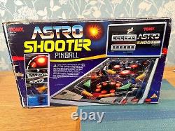 Jeu de table électronique rétro VTG TOMY Astro Shooter Pinball complet et fonctionnel