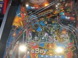 Judge Dredd Pinball Machine