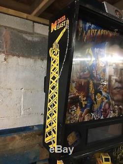 La Dernière Machine De Pinball D'arcade De Héros D'action De Données Ne Fonctionne Pas