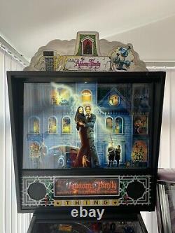 La Famille Addams Pinball Machine, Excellent État De Full Led, Beaucoup De Mods