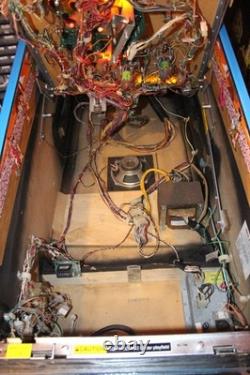 La machine à pinball des Flintstones