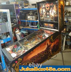 Lord Of The Rings Flippball Machine Beautiful Condition Garantie