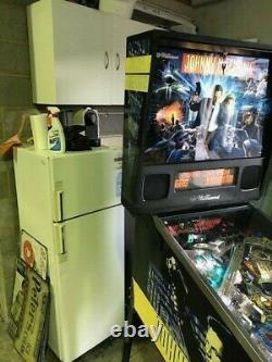 Machine De Flipper De Johnny Mnemonic