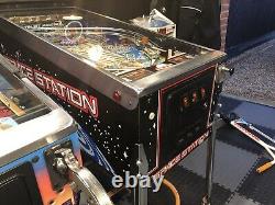 Machine De Pinball De La Station Spatiale Williams