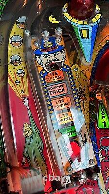 Machine à flipper d'arcade Pinball Magic exemple original étonnant