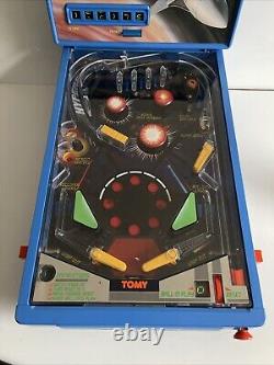 Machine à flipper électronique Tomy Astro Shooter Table Top en très bon état de fonctionnement / Importation des États-Unis BLEU