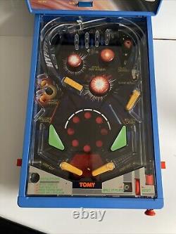 Machine à flipper électronique Tomy Astro Shooter Table Top en très bon état de fonctionnement / Importation des États-Unis BLEU