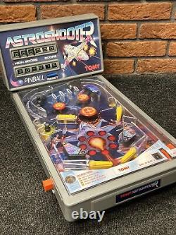 Machine à pinball électronique Tomy Astroshooter de table