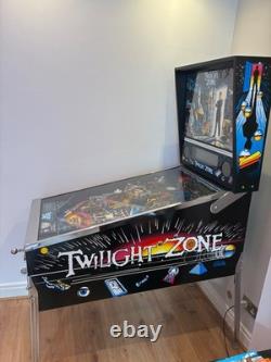 Machine à sous Twilight Zone de qualité collectionneur, entièrement restaurée