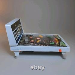Machine de flipper de table Vintage TOMY ASTRO SHOOTER 1983 complète et fonctionnelle