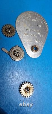 Moteur de flipper Bowman Model E 24V 60Hz 3W 6 RPM CCW PIECES DE RECHANGE / RÉPARATION