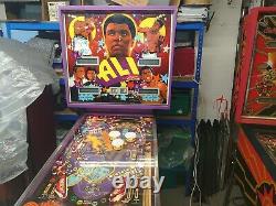 Muhammad Ali Pinball Machine / Memorabilia Belle Avec Garantie