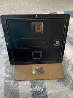 Porte de pièce de machine à billes d'arcade virtuelle neuve au Royaume-Uni AVEC VERROU