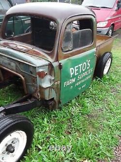 Projet De Camion De Ramassage De Ratrod/hotrod. Machine De Boule D'épingle