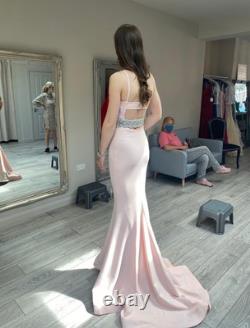 Robe de bal bébé rose taille 6 avec belle ceinture pailletée neuve jamais portée