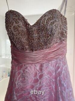 Robe de bal/robe de soirée rose, Taille 8-10, Style princesse, Sans bretelles/cœur