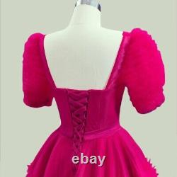Robe de soirée en tulle pour femme rose vif avec corsage carré, jupe en tulle rose et rouge vif, longue et bouffante.
