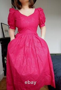Robe de style cottagecore rose fuchsia en taille 12 S M de Laura Ashley vintage