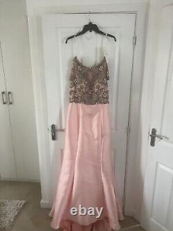 Robe rose de Tony Bowls