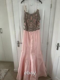 Robe rose de Tony Bowls