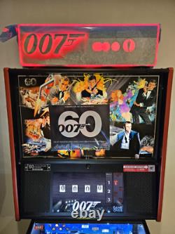 Stern James Bond Machine à Pinball 60ème Anniversaire Jamais Jouée