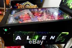 Superbe Machine À Flipper Hue Alien Arcade Rare! 3 Écrans Lcd! Leds Game In Hand