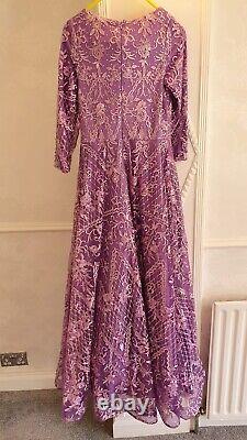 Superbe robe pour dames de style asiatique toute neuve, taille XS, indienne pakistanaise, prix de vente recommandé de £550.