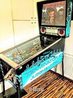 Terminator 2 Pinball Machine De William