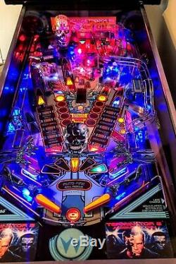 Terminator 2 Pinball Machine De William