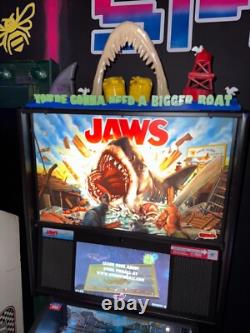 Topper de flipper Jaws fabriqué sur commande en 7 jours