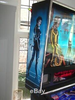 Tron Legacy Pinball Machine Stern 2011 Superbe État Avec Extras