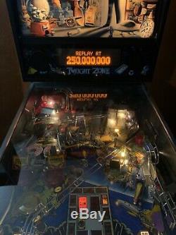 Twilight Zone Bally Pinball Flipper Preserie