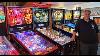 Visite De Mon Ami Dave Astill S Amazing Pinball Machine Collection Un Couple D'un Genre Épingles